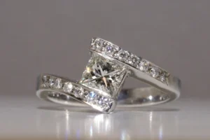 Custom-Engagement-Ring