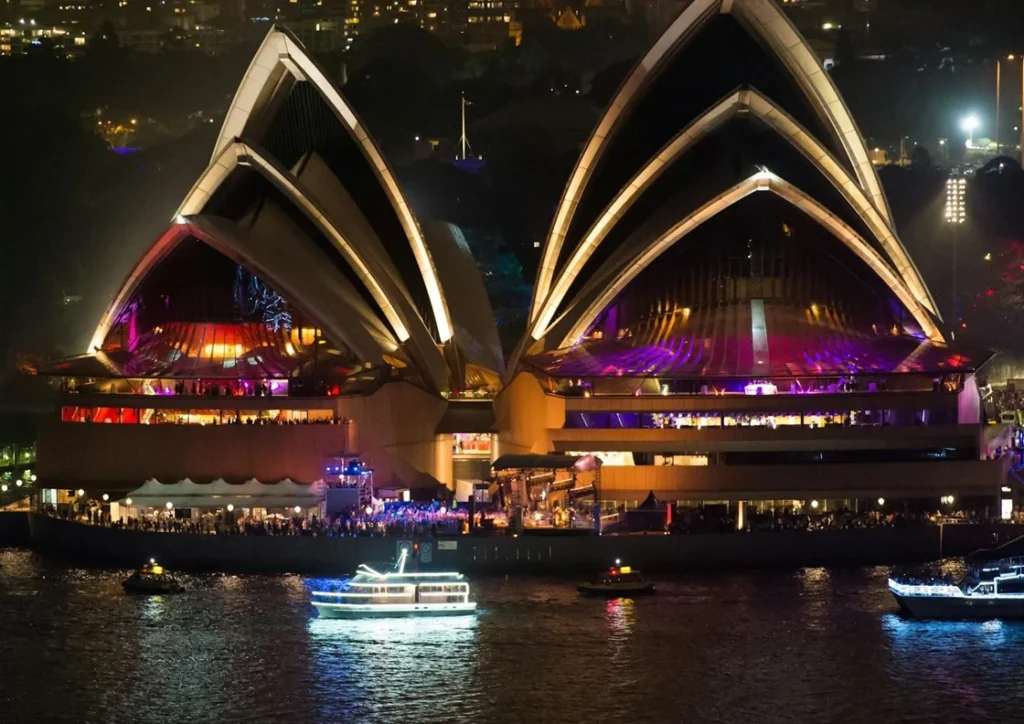 New-Years-Eve-cruises-on-Sydney-harbour