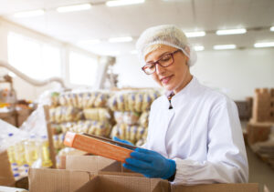 pizwich-ueber-uns-kurzer-fertigungsprozess-verpacken